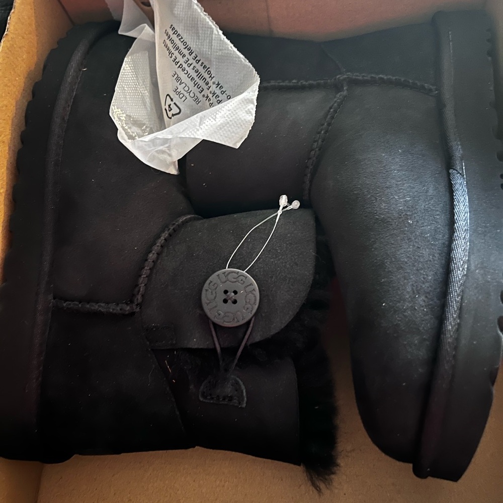 UGG Black mini Bailey button